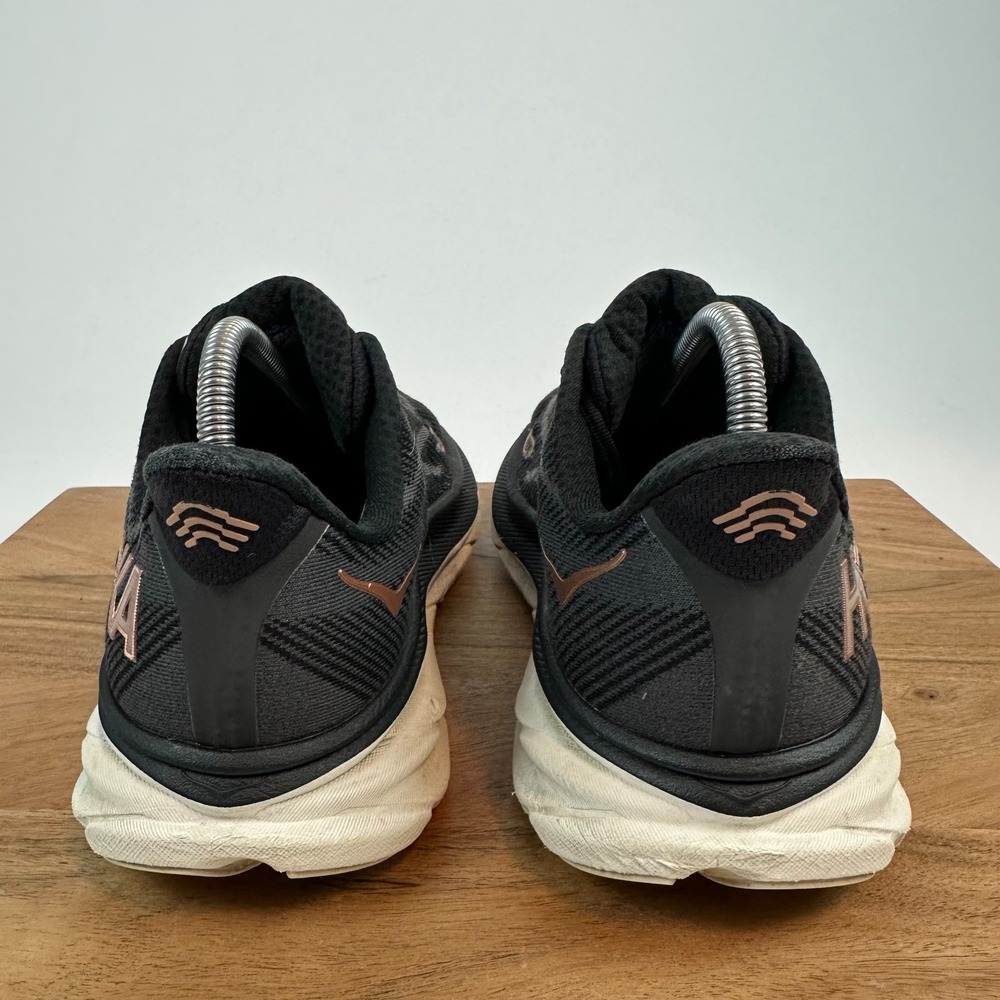 Hoka One One Womens Clifton 9 Running Shoes Size 9.5 B Black Sneakers‎ Shoes GUC - Picture 6 of 9